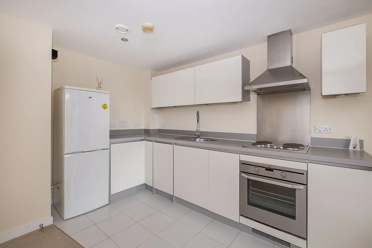 21 Durnsford Road, London, SW19 photo 5