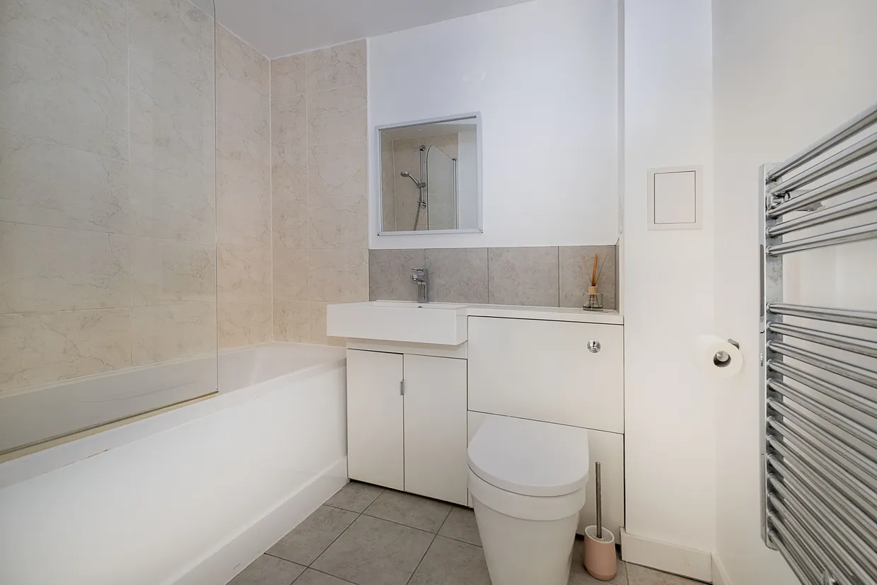 21 Durnsford Road, London, SW19 photo 8