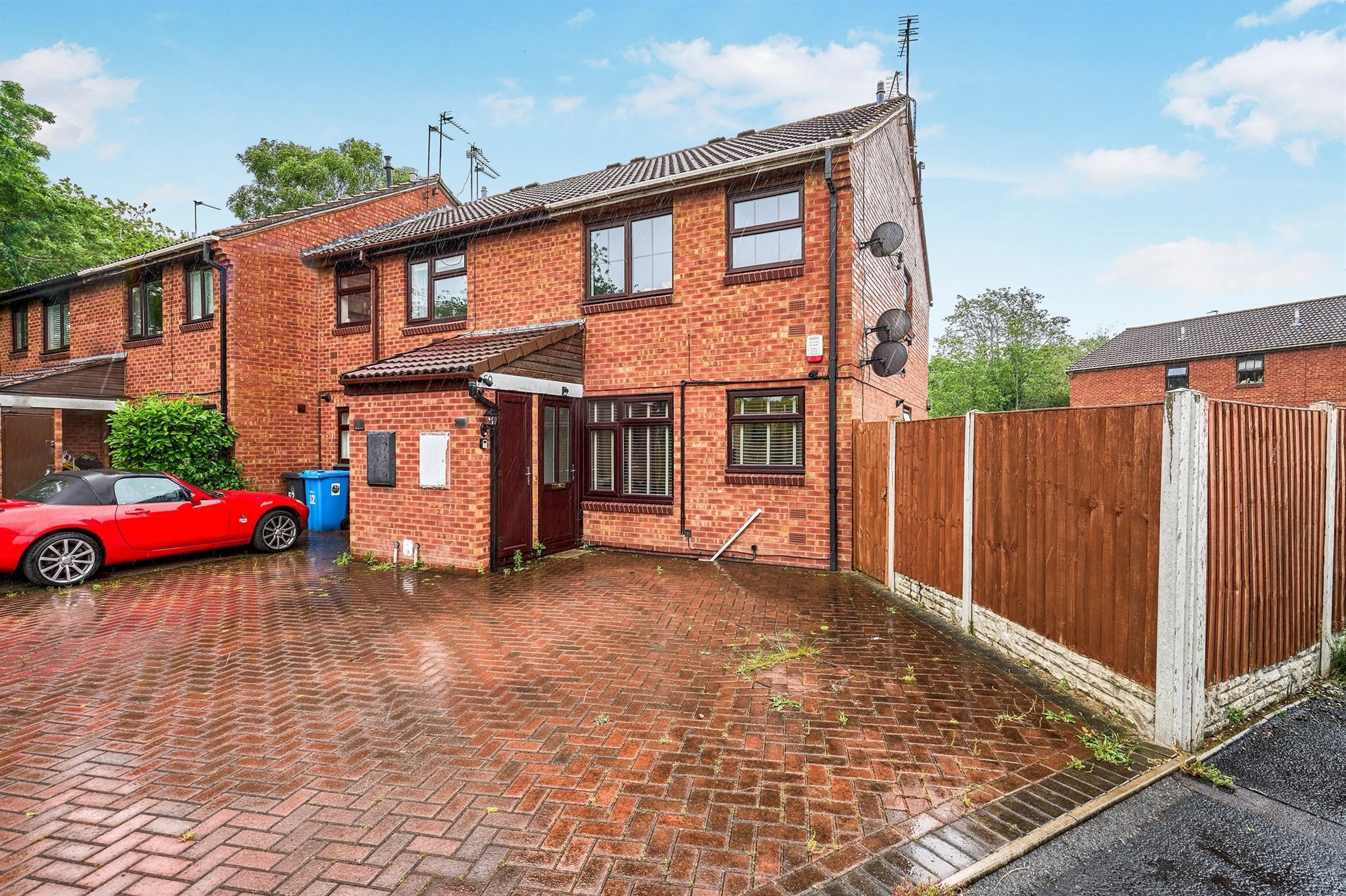 Property photo 0