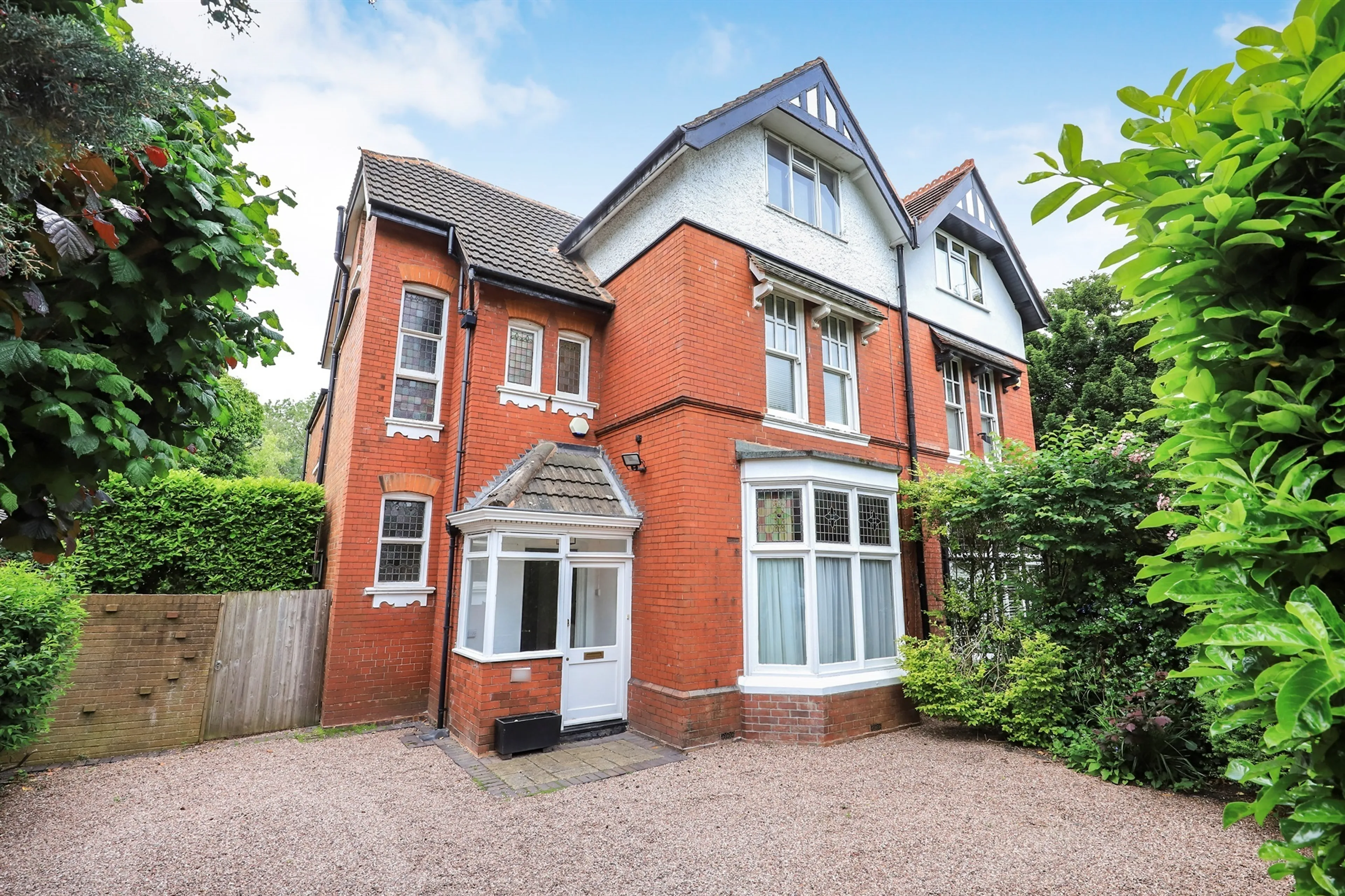 Property at Tettenhall Road, Tettenhall, Wolverhampton