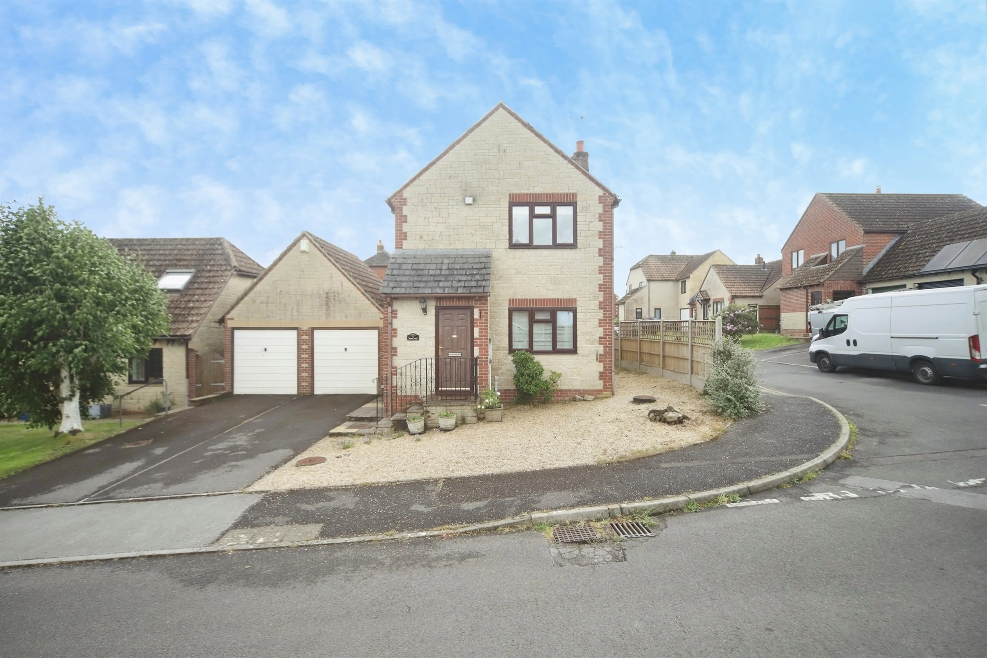 Property photo 0