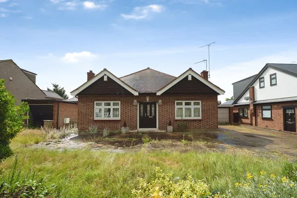 Lodge Lane, Romford, RM5