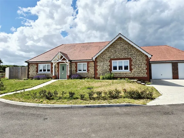 Monks Hill, Emsworth, West Sussex, PO10