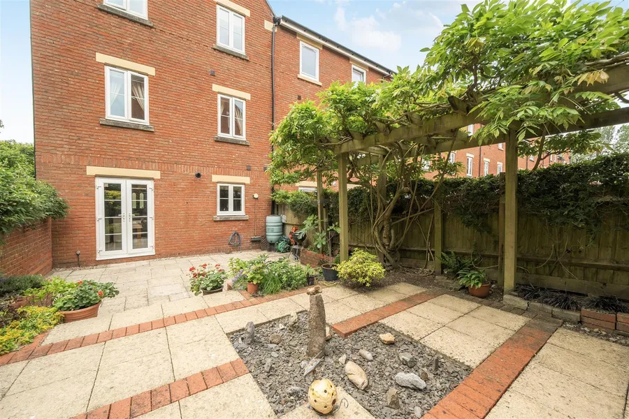 Property Image 5