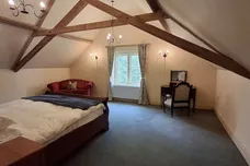 Haverholme Park, SLEAFORD
