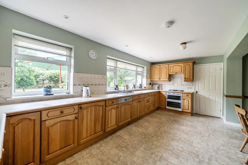 Tooke Road, Minchinhampton, GL6 photo 2