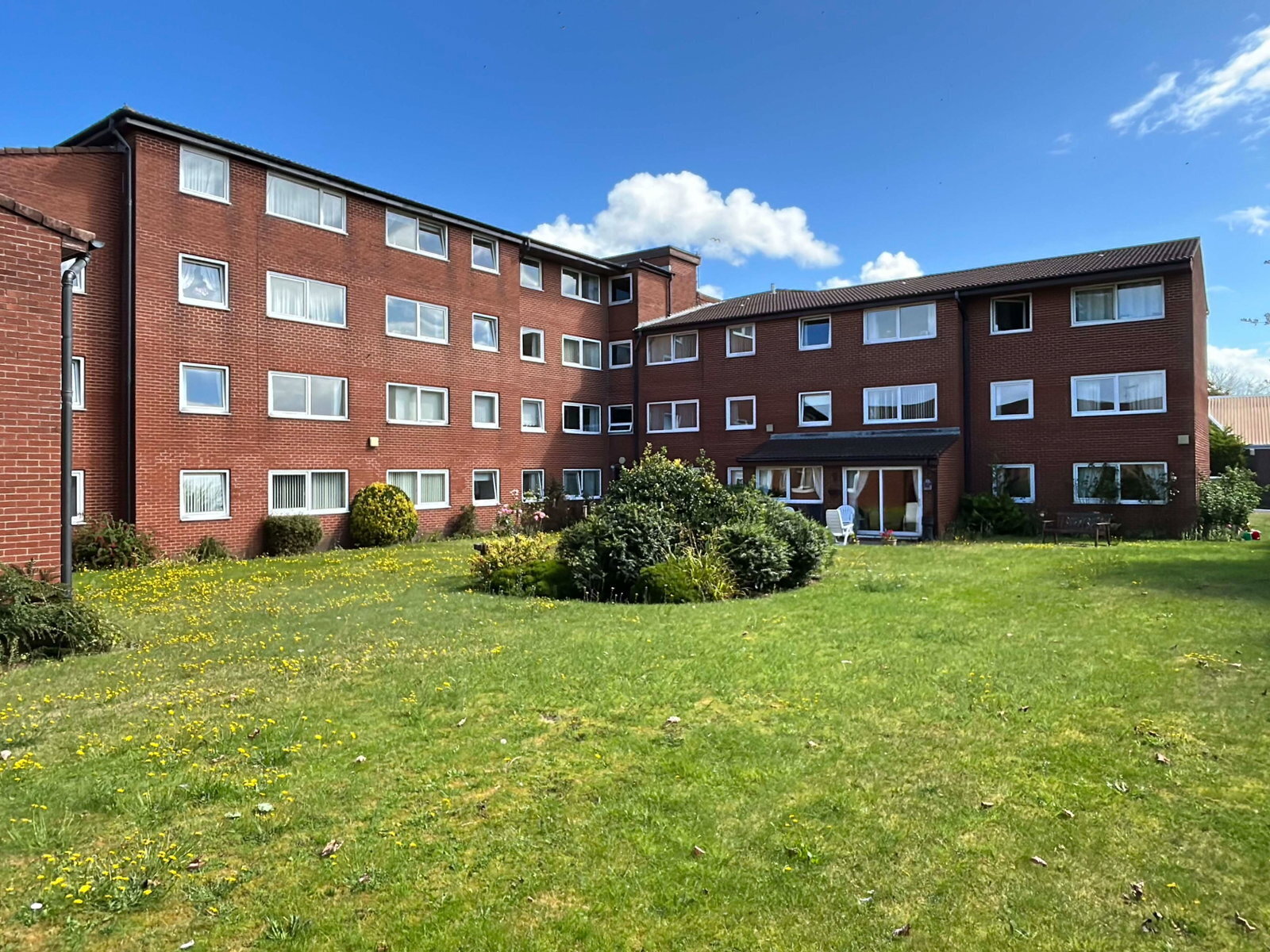 Mill House Lodge, Ainsdale, PR8 3BH Image 7