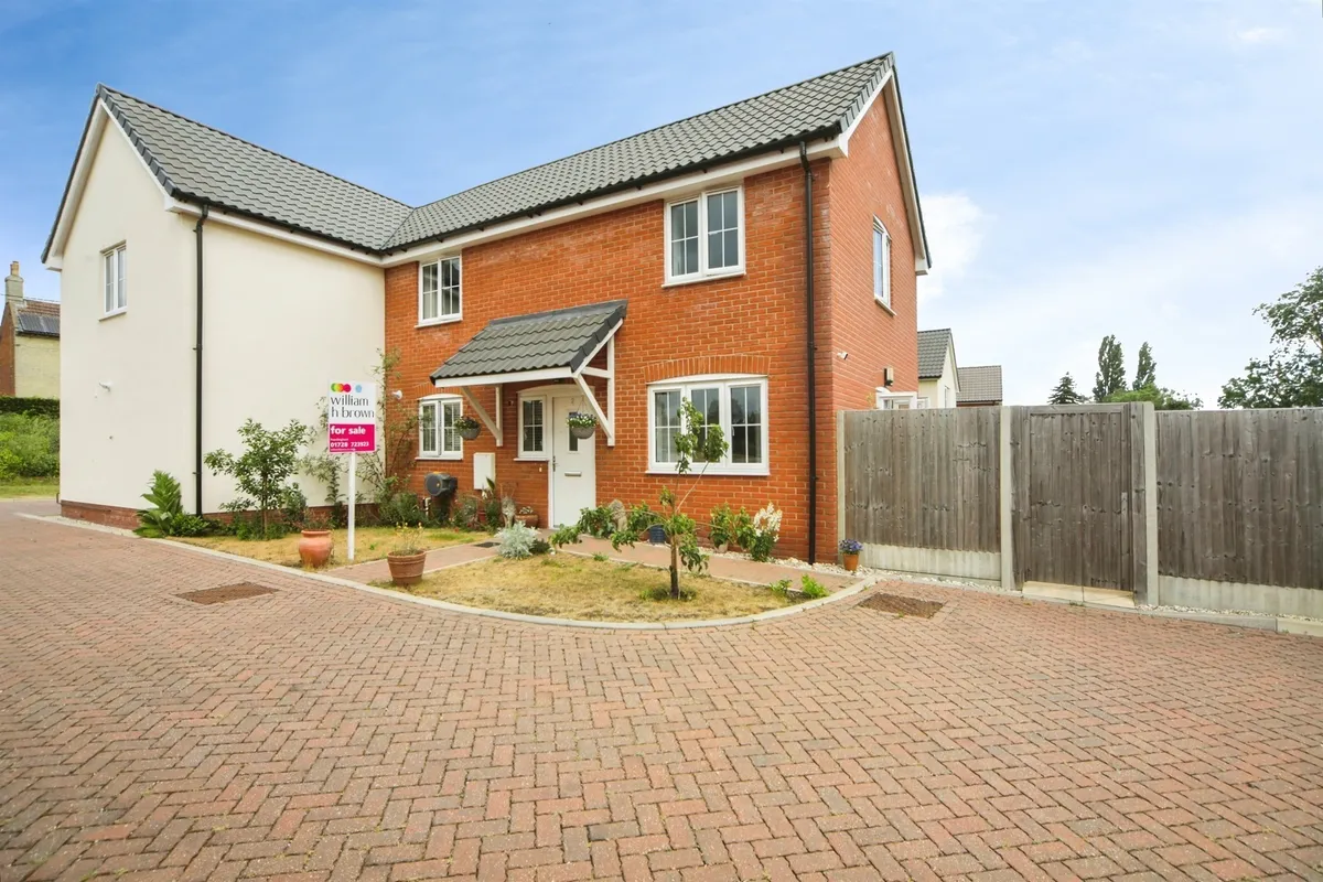 Corrance Close, Parham, WOODBRIDGE