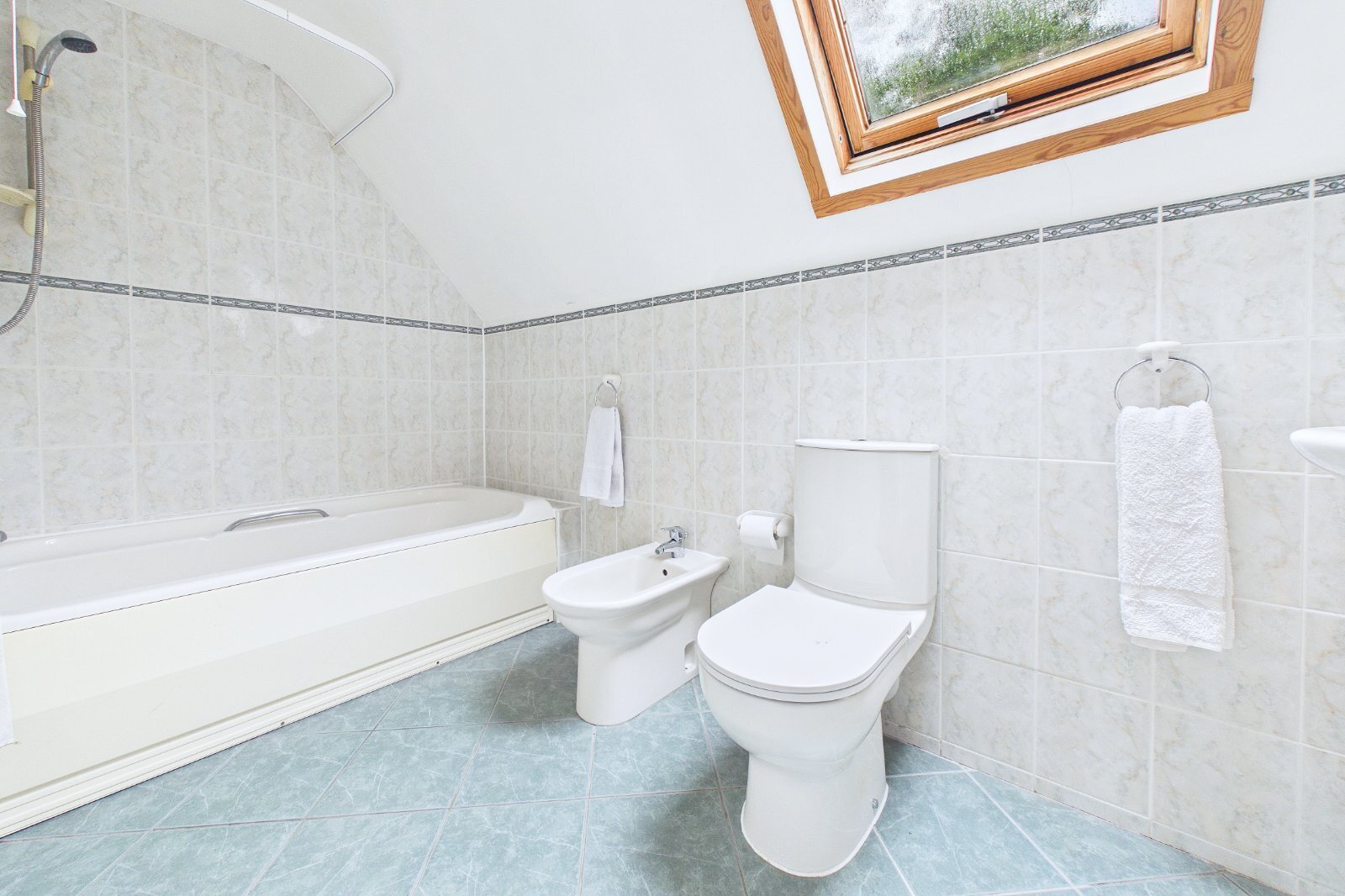 Charborough Road, Broadstone, Dorset, BH18 Image 19