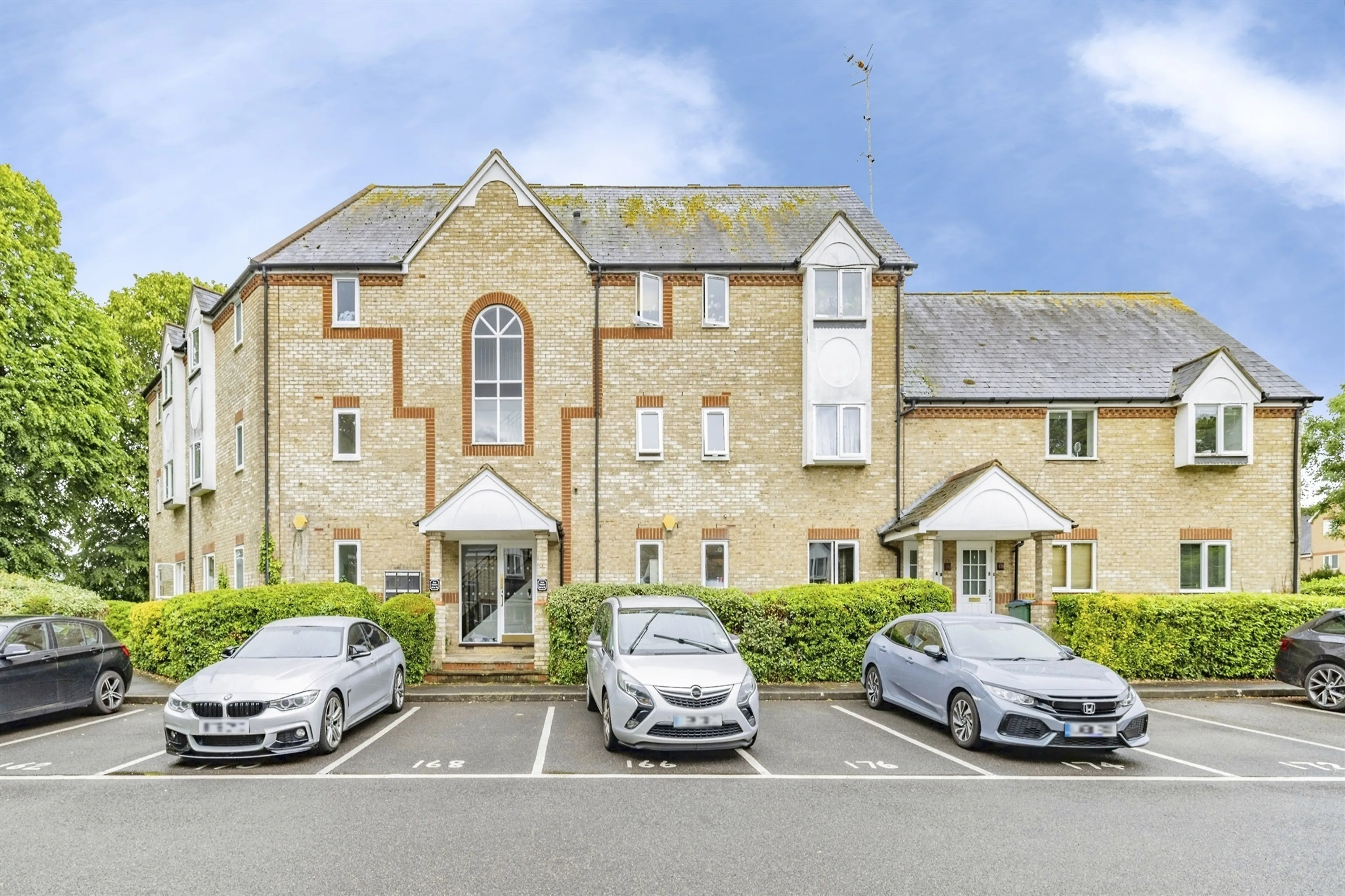 Property photo 0