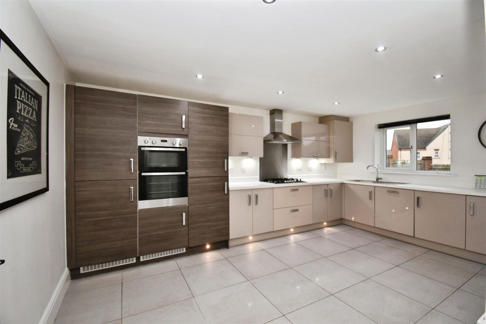 Mulberry Avenue, Beverley Image 2