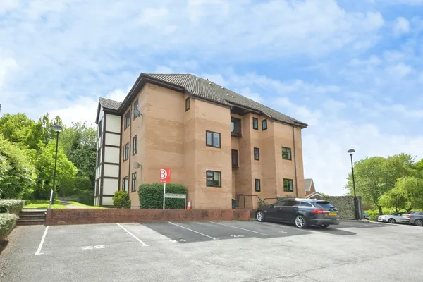 Lindisfarne Court, Chesterfield, Derb...