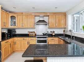 Ferrers Close, Slough thumb 2