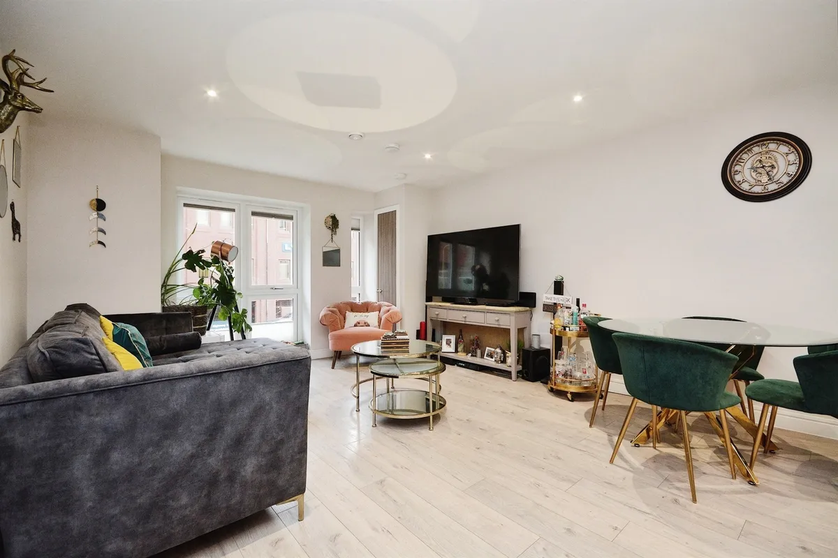 St. James Road, Brentwood