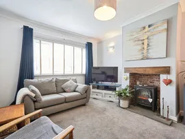 Beauvais Drive, Riddlesden, Keighley thumb 3