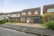 St. Andrews Crescent, Stratford-upon-Avon, CV37 photo 1