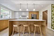 St. Andrews Crescent, Stratford-upon-Avon, CV37 photo 2