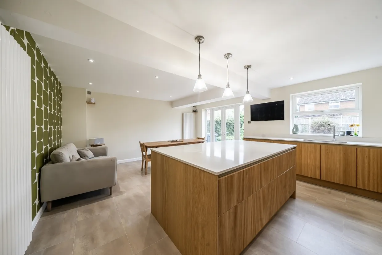 St. Andrews Crescent, Stratford-upon-Avon, CV37 photo 6