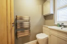 St. Andrews Crescent, Stratford-upon-Avon, CV37 photo 9