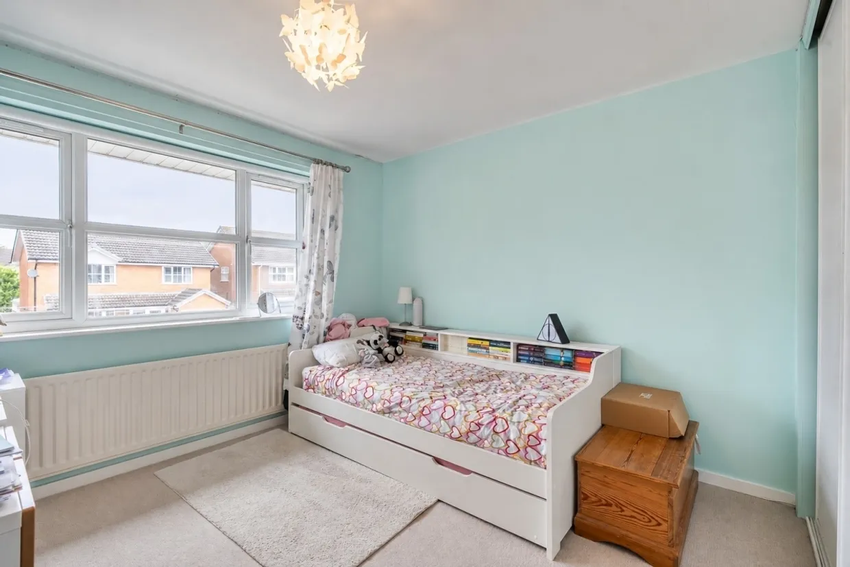 St. Andrews Crescent, Stratford-upon-Avon, CV37 photo 16