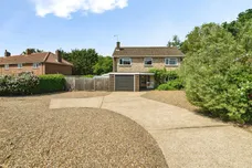Uplands Way, Diss