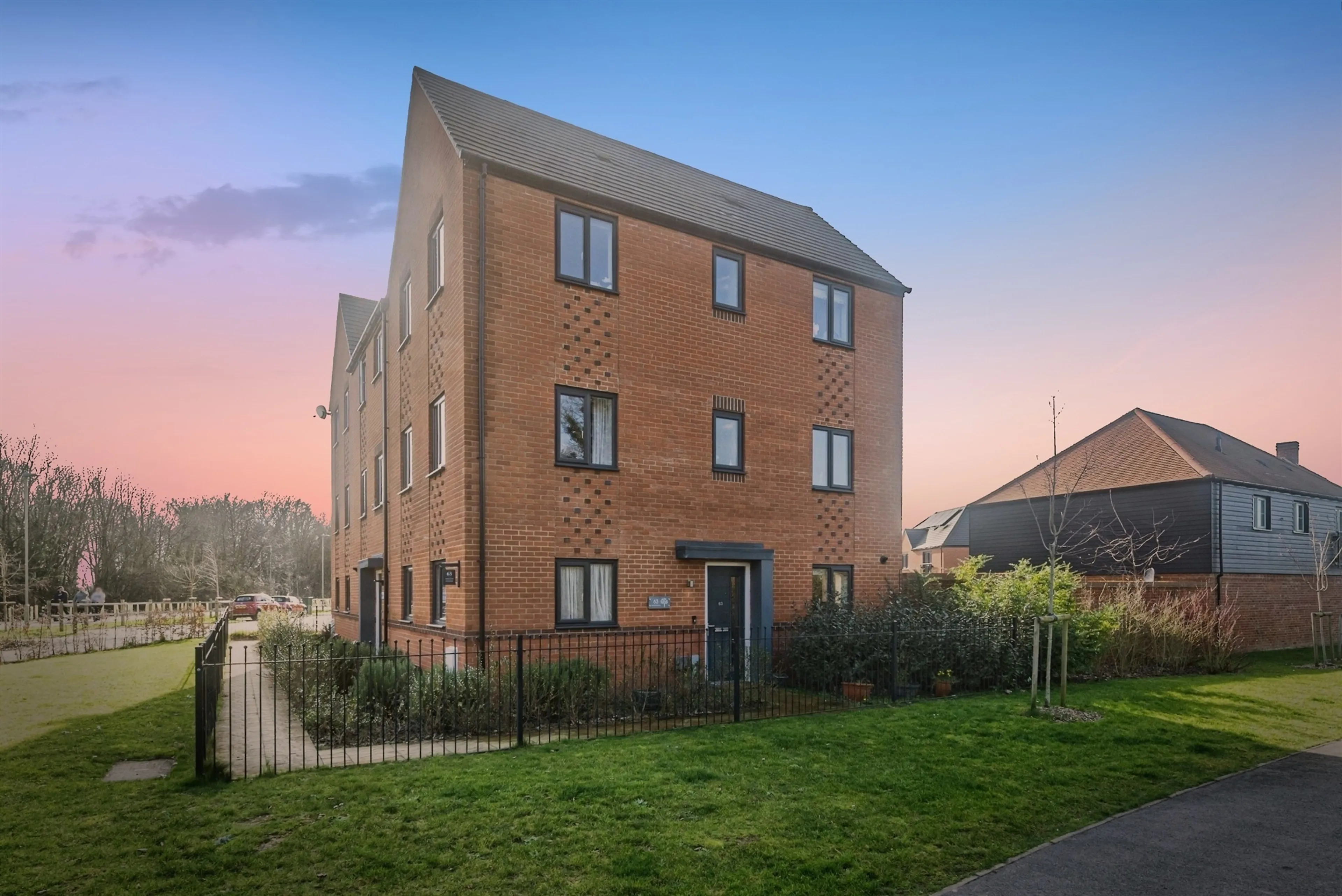 Property photo 0