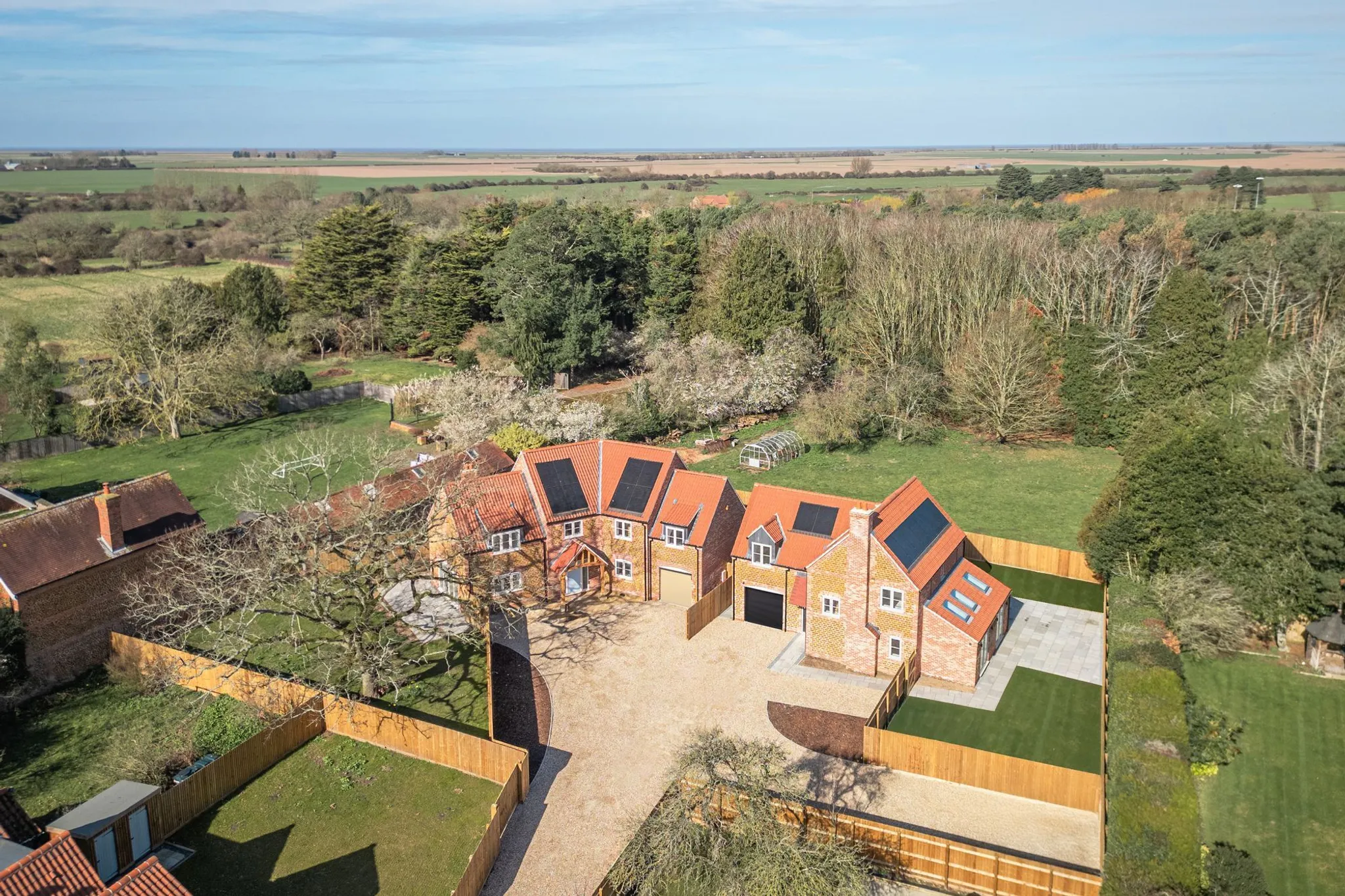 Eye-Catching New Home In North Wootton