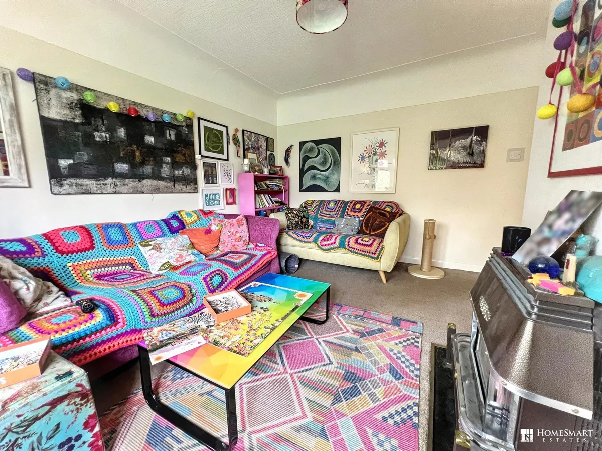 Montpelier Avenue, Weston, WA7