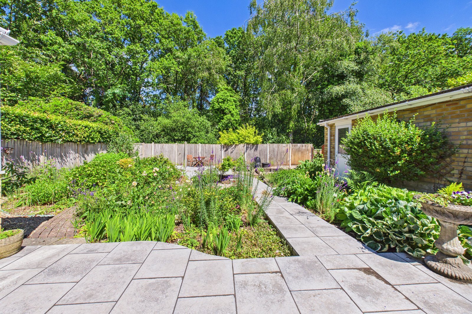 Fairview Drive, Broadstone, Dorset, BH18 Image 4
