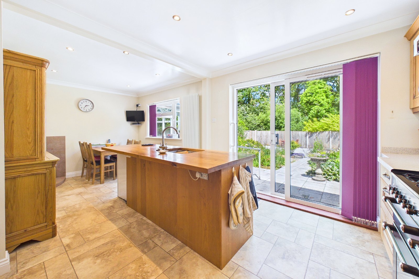 Fairview Drive, Broadstone, Dorset, BH18 Image 11