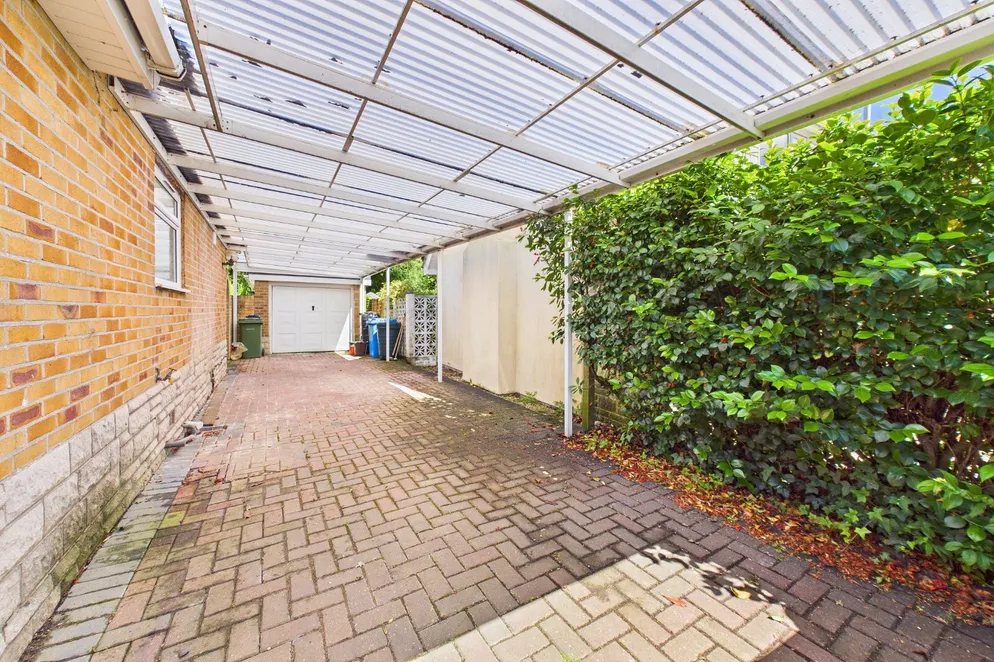 Property carousel item 26