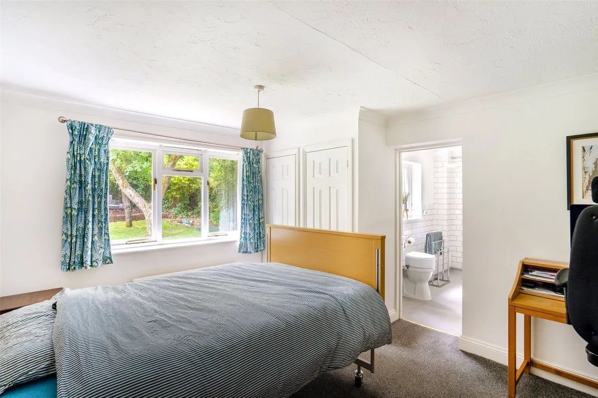 Reading Road, Chineham, Hampshire, RG24