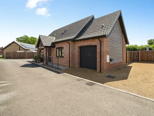 Fallow Drive, Banham, Norwichphoto