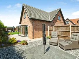 Fallow Drive, Banham, Norwich thumb 2