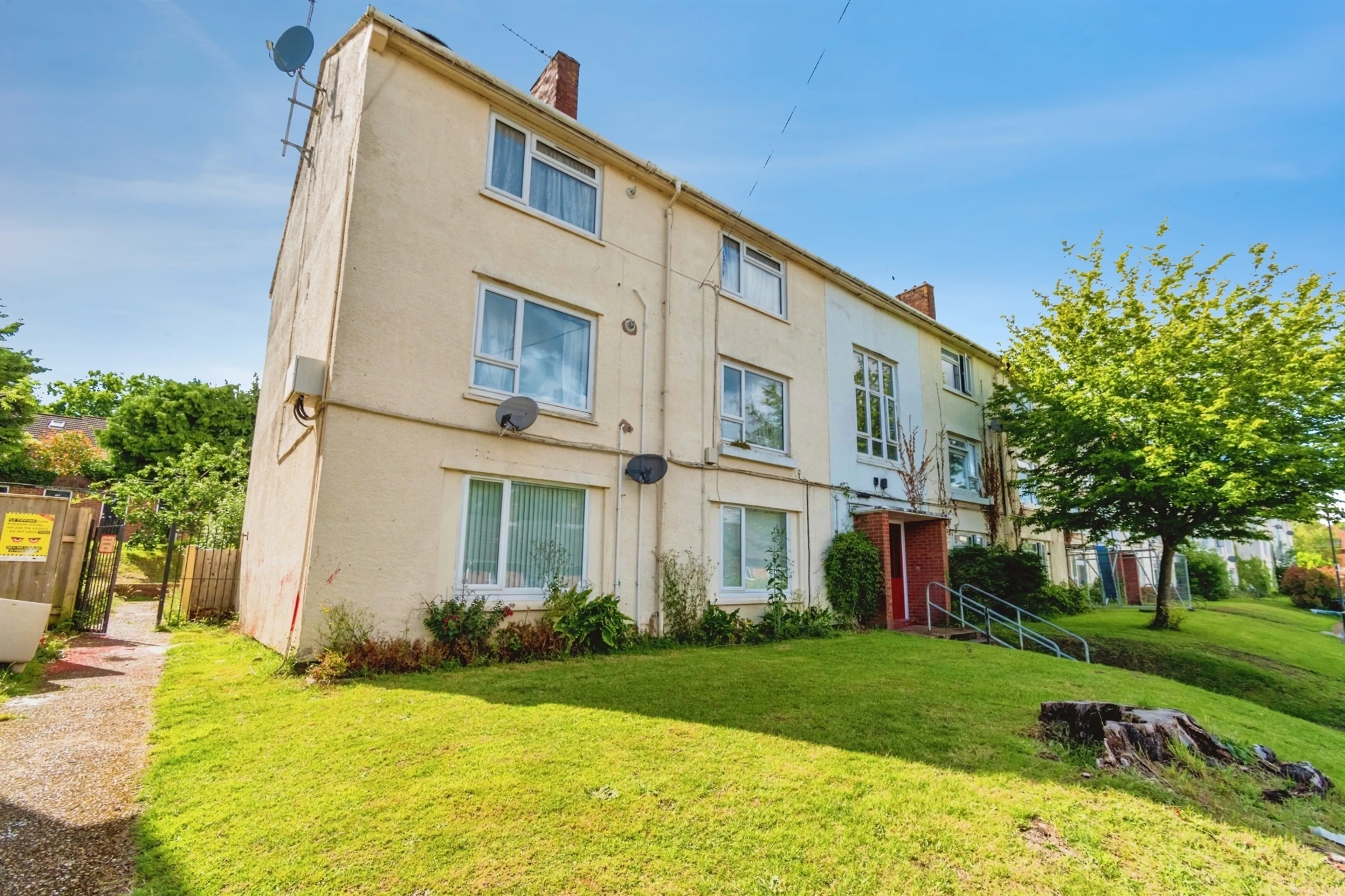 Property photo 0