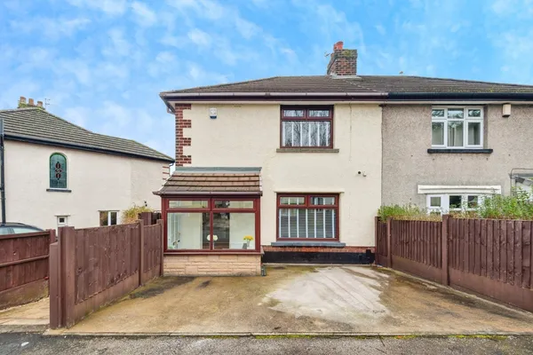 McFarlane Avenue, St. Helens, Merseys...
