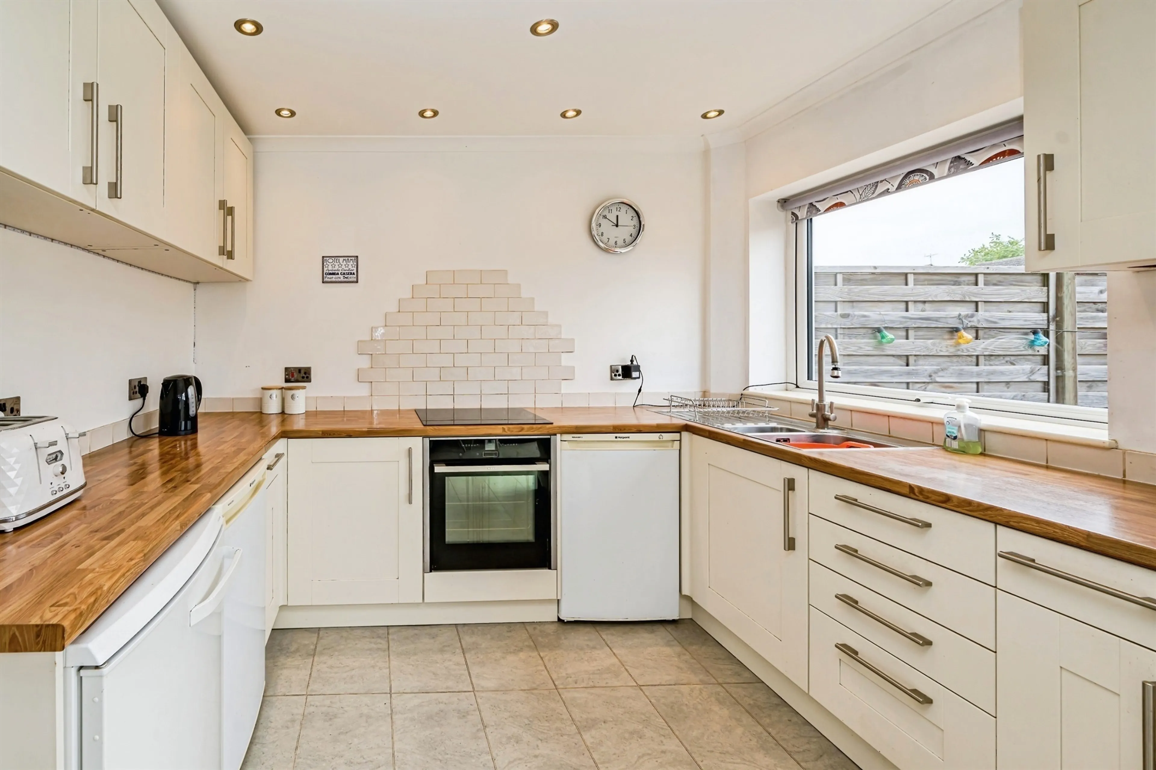 Property photo 31