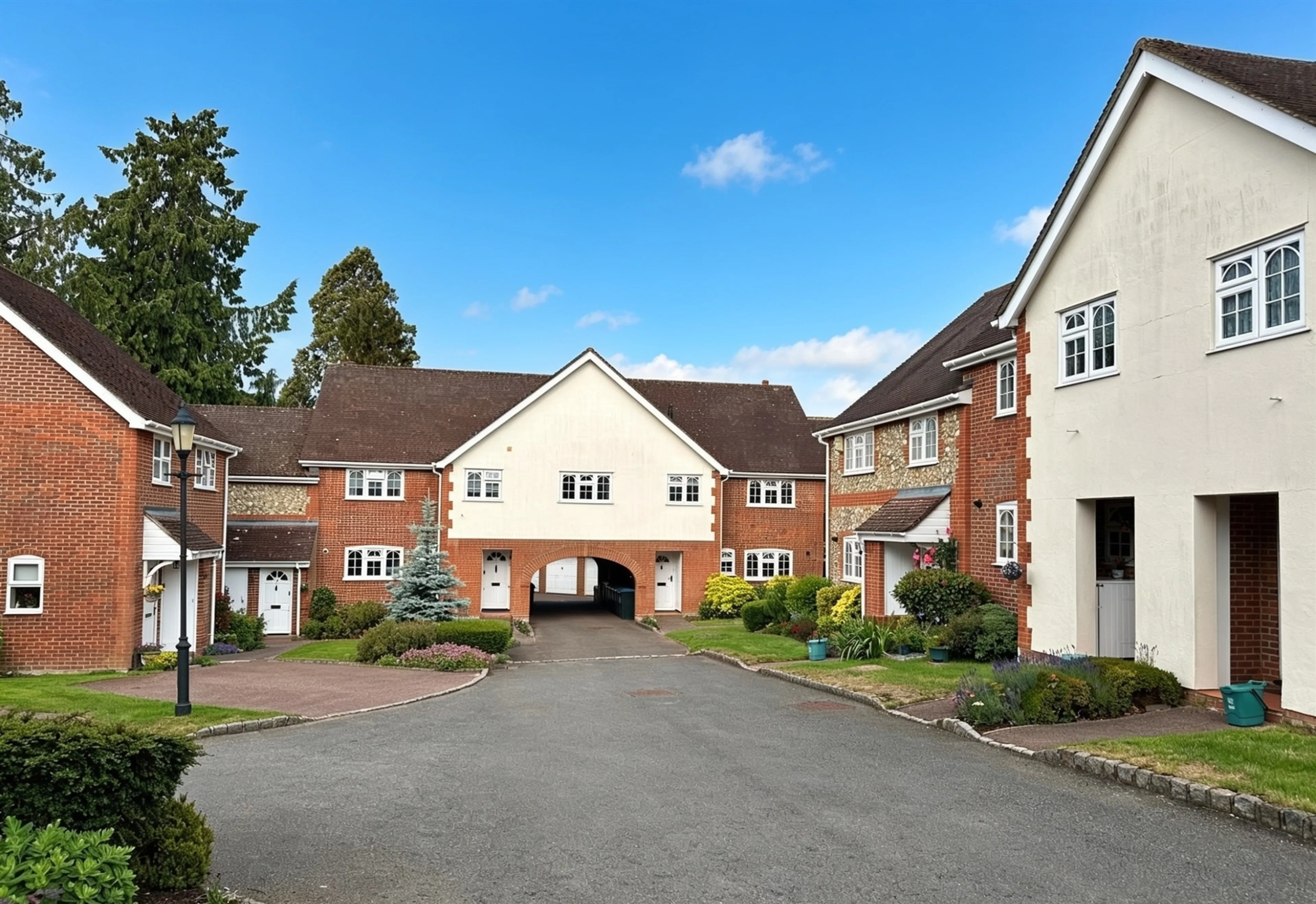 Property at Dunsley Place, Tring