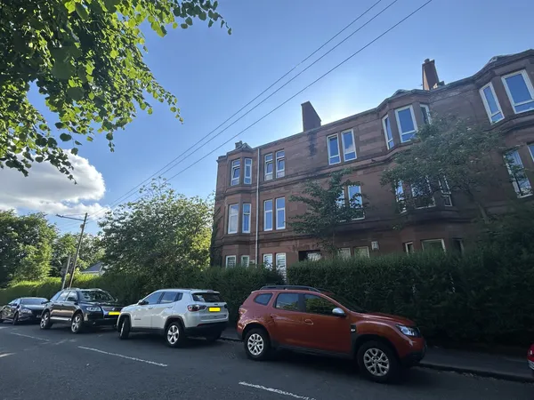 Caldercuilt Road, Maryhill