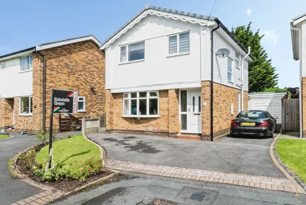 Stoneyhurst Avenue, THORNTON-CLEVELEY...