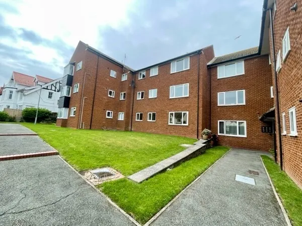 Conwy Garth, Trillo Avenue, Rhos on S...