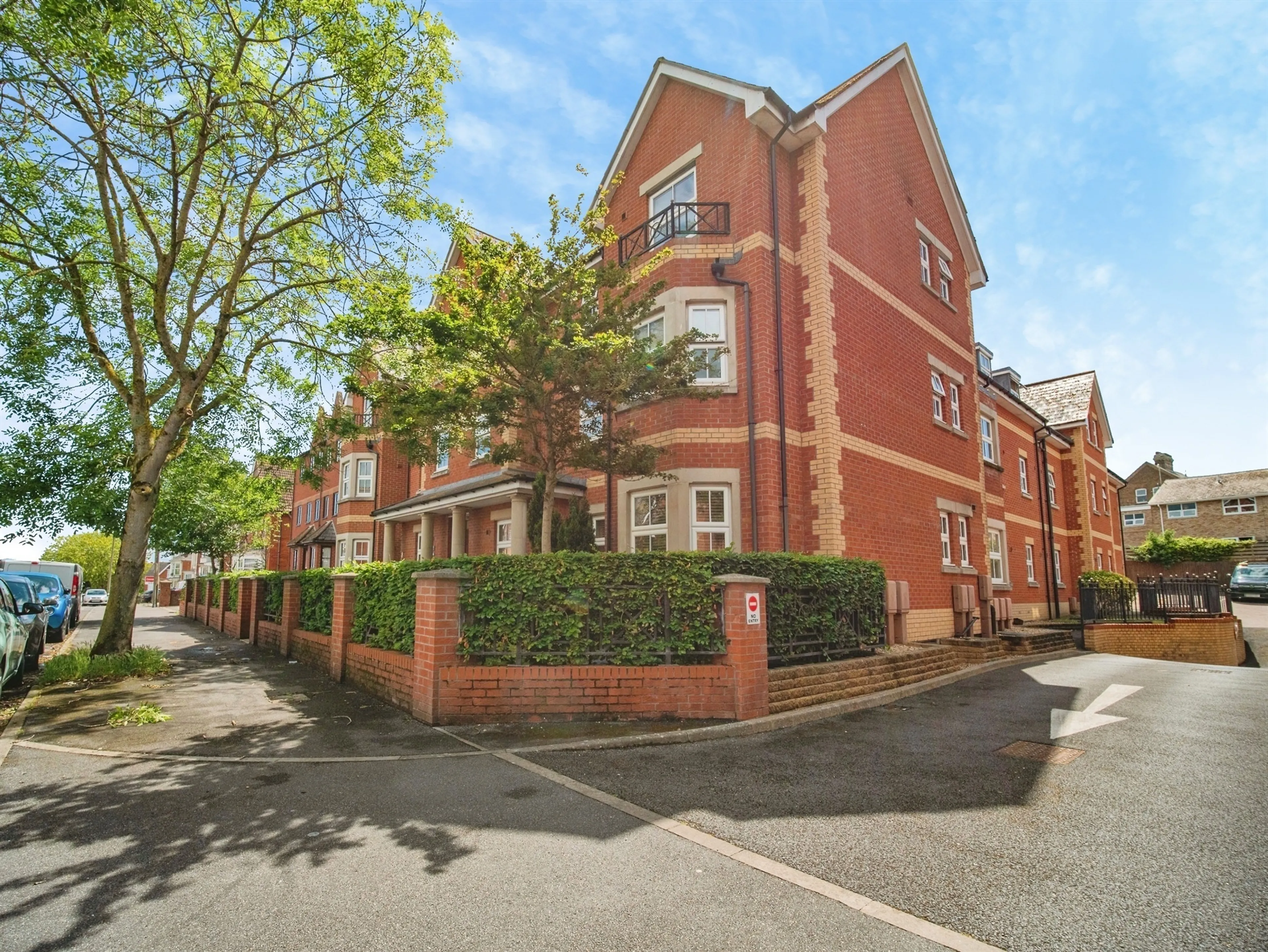 Property photo 0