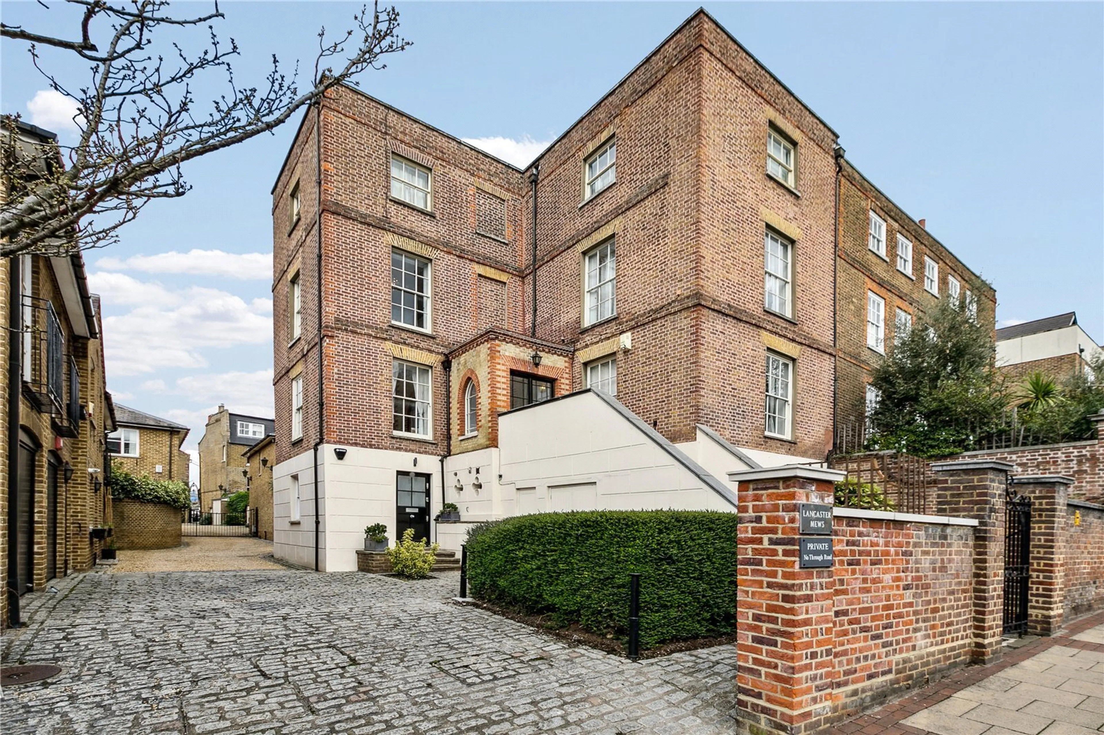 Property at Lancaster Mews, London, SW18