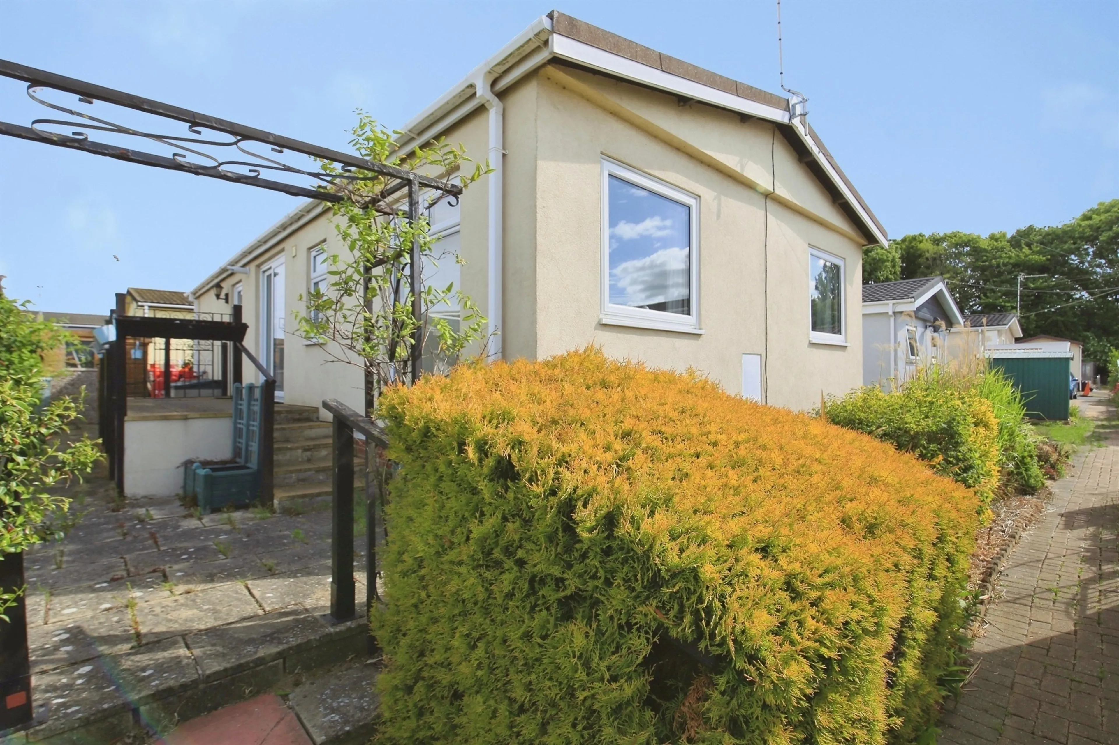 Property photo 0