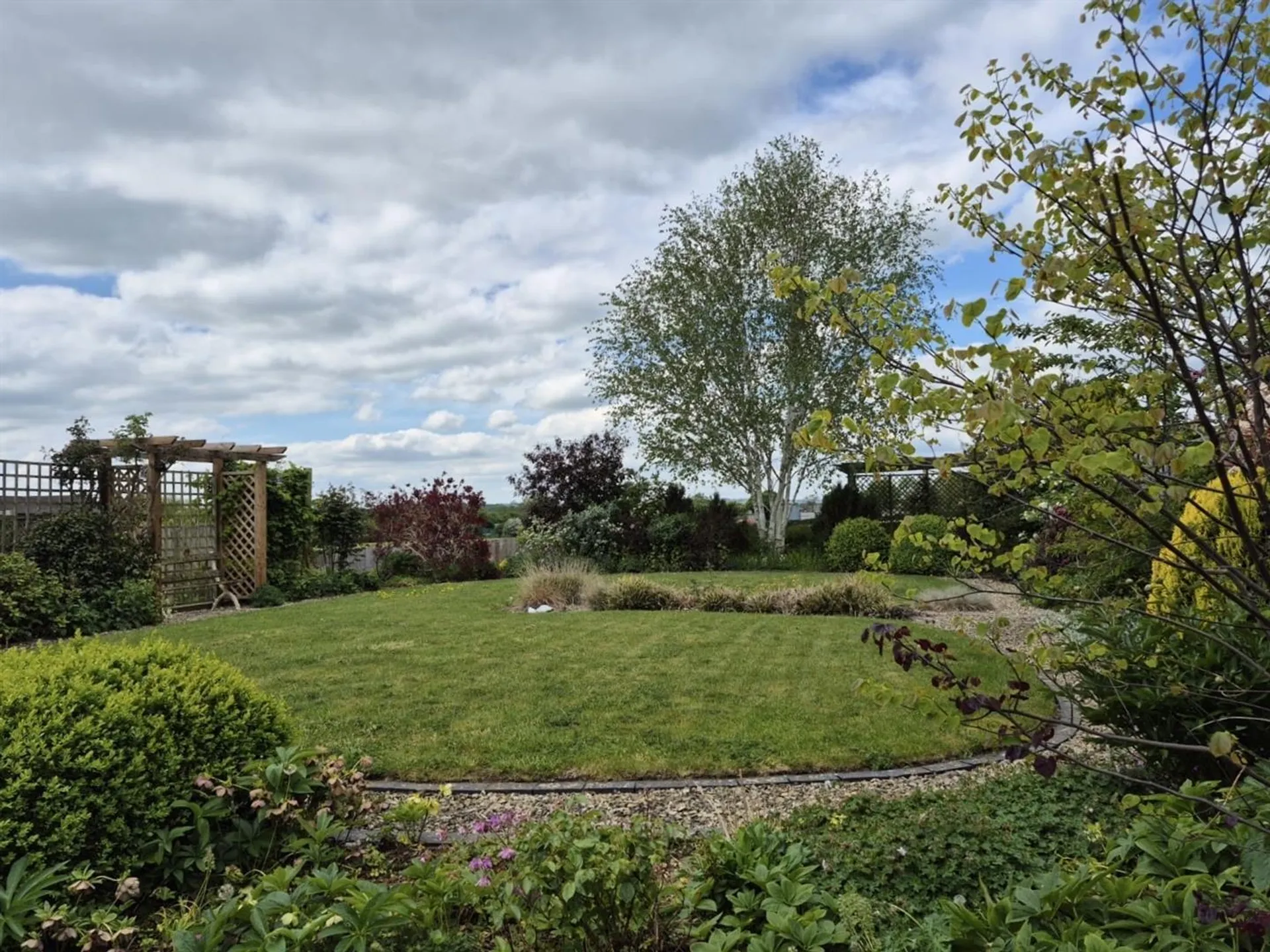 Property photo top 2