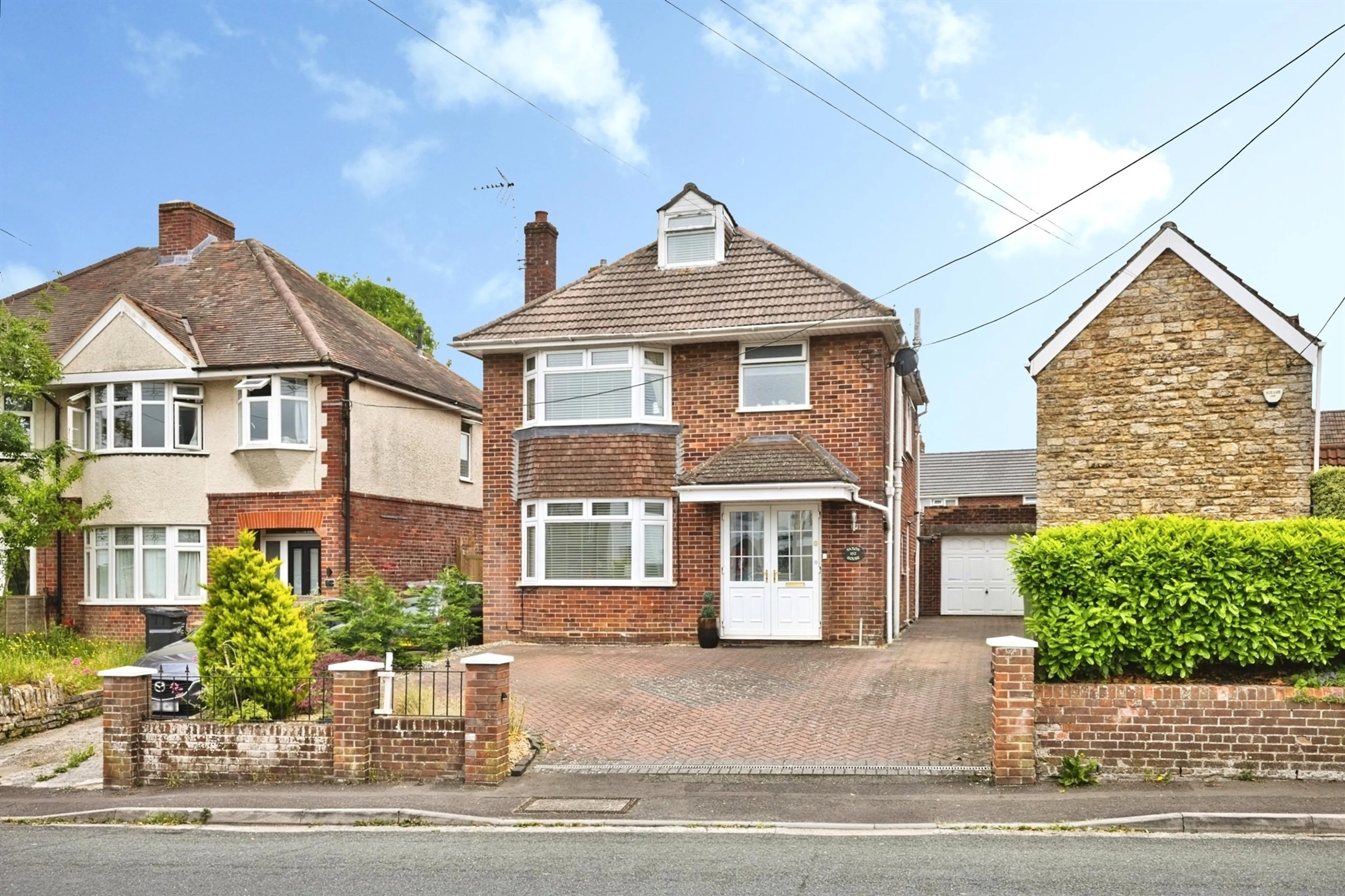 Property photo 0