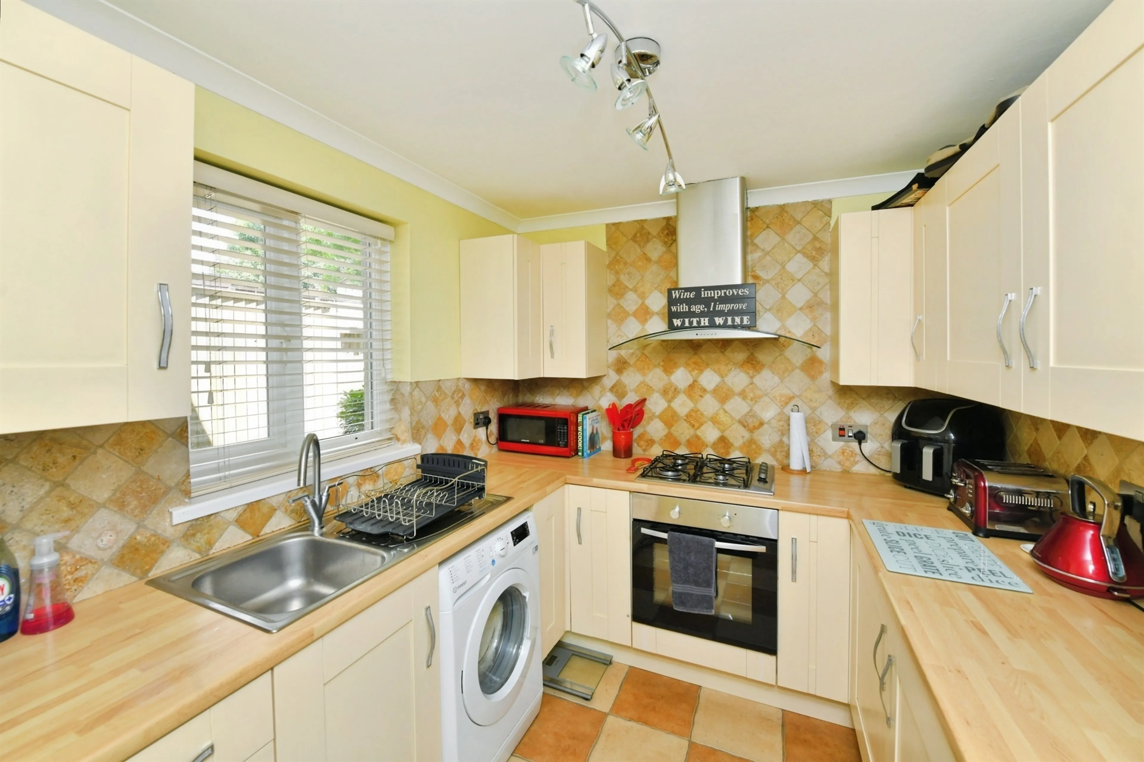 Property photo 8