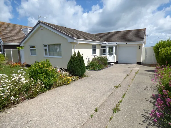 Maes Y Mor, Penrhyn Bay, Llandudno, C...