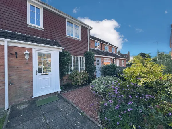 Fitzwilliam Avenue, Hill Head