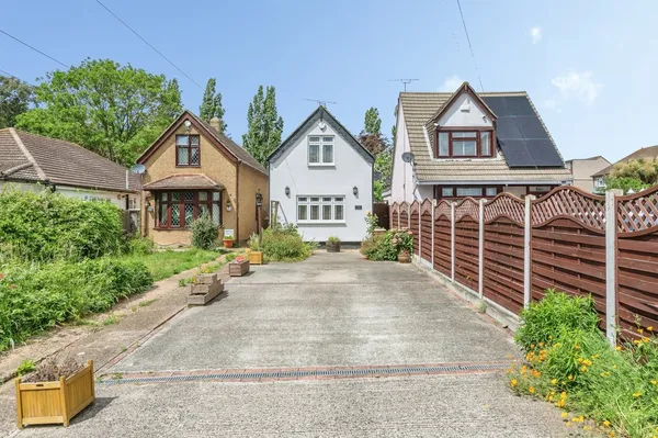 Lambs Lane South, RAINHAM, Essex, RM13